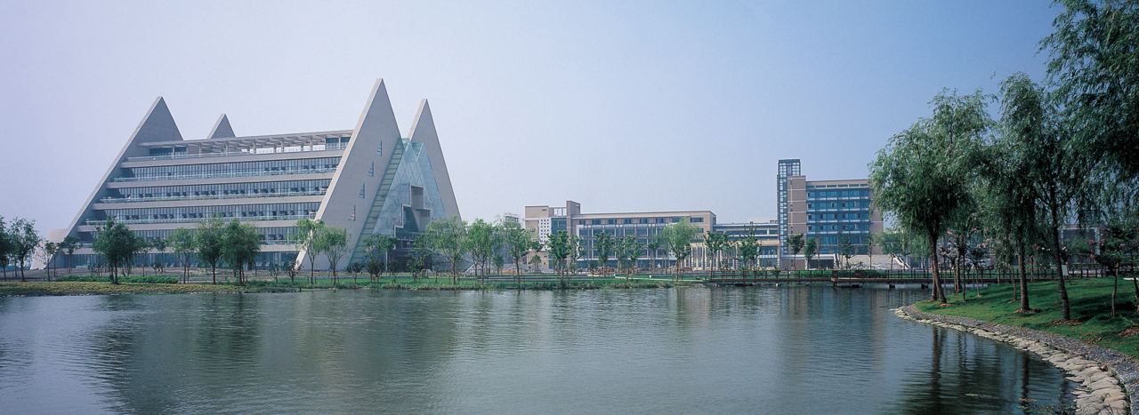 上海工程技术大学