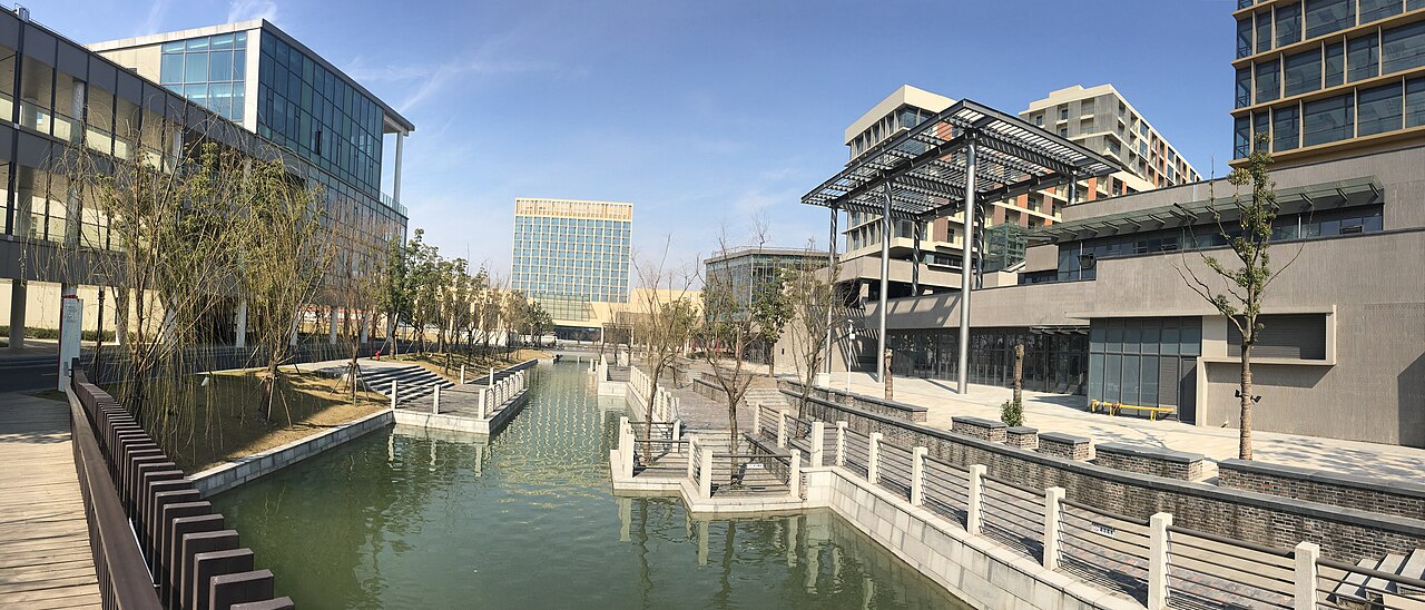 جامعة شنغهاي للعلوم والتقنية