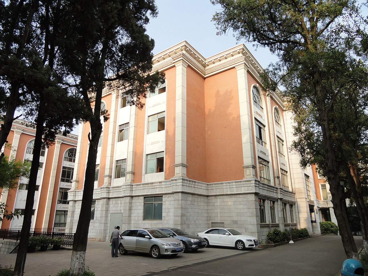 جامعة يوننان