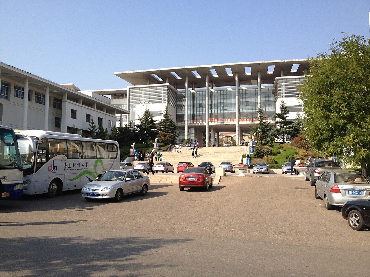 青岛科技大学