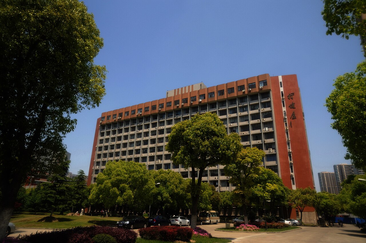 جامعة شنغهاي