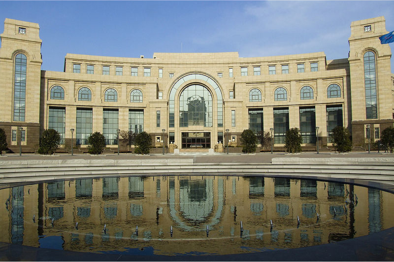 جامعة فودان