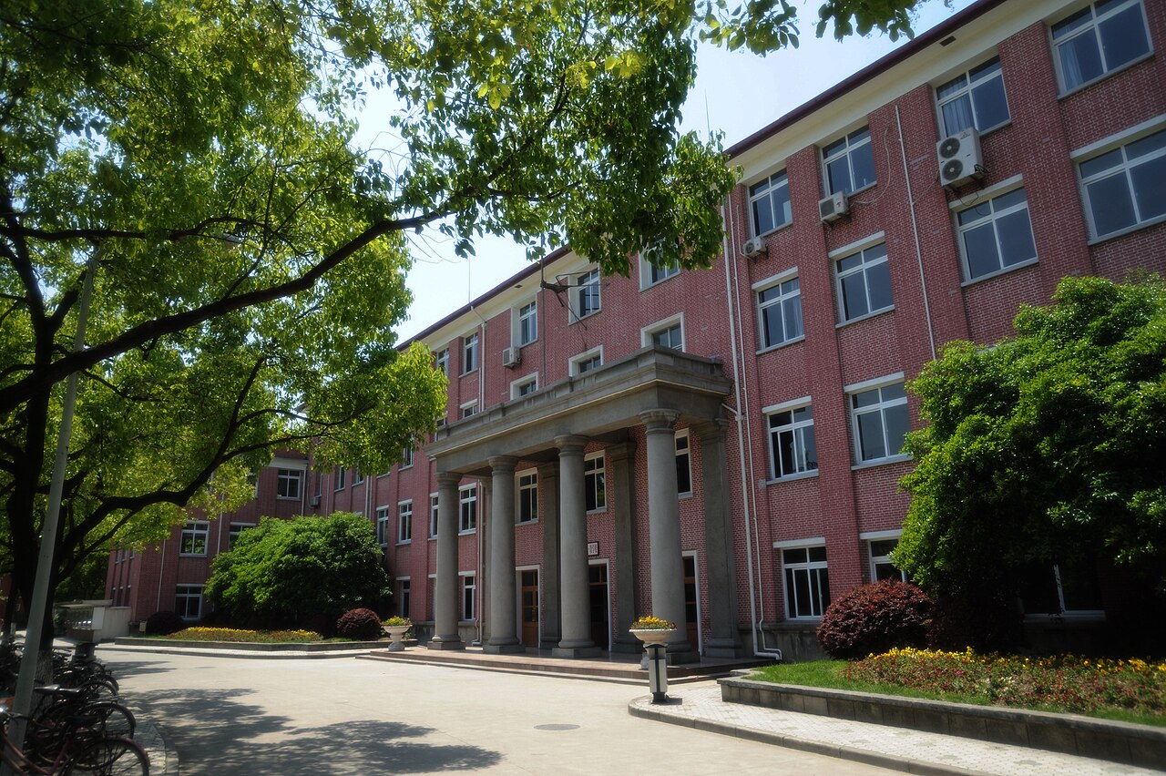 جامعة شنغهاي