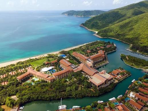 Yalong Bay