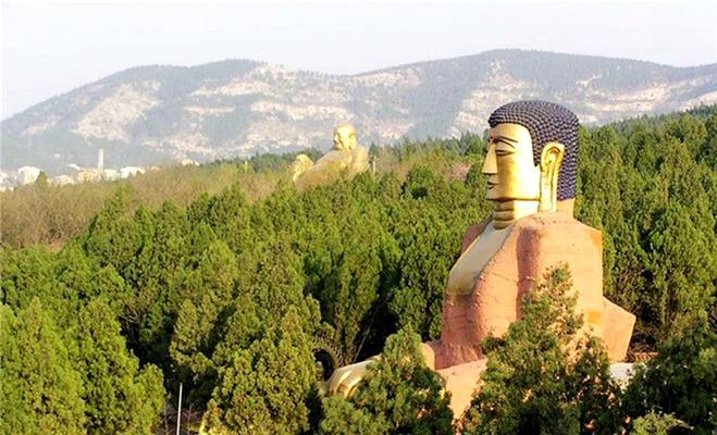 Thousand Buddha Mountain