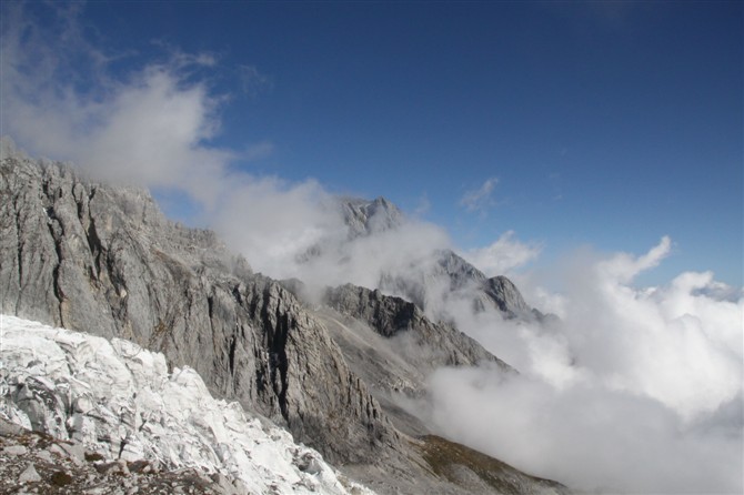 Jade Dragon Snow Mountain