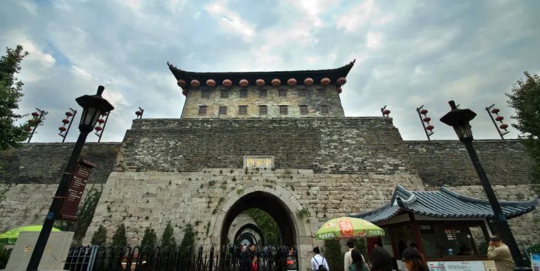 Nanjing City Wall (Zhonghua Gate)