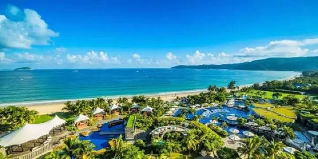 Yalong Bay