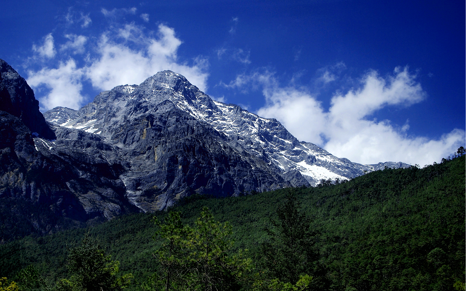 Jade Dragon Snow Mountain