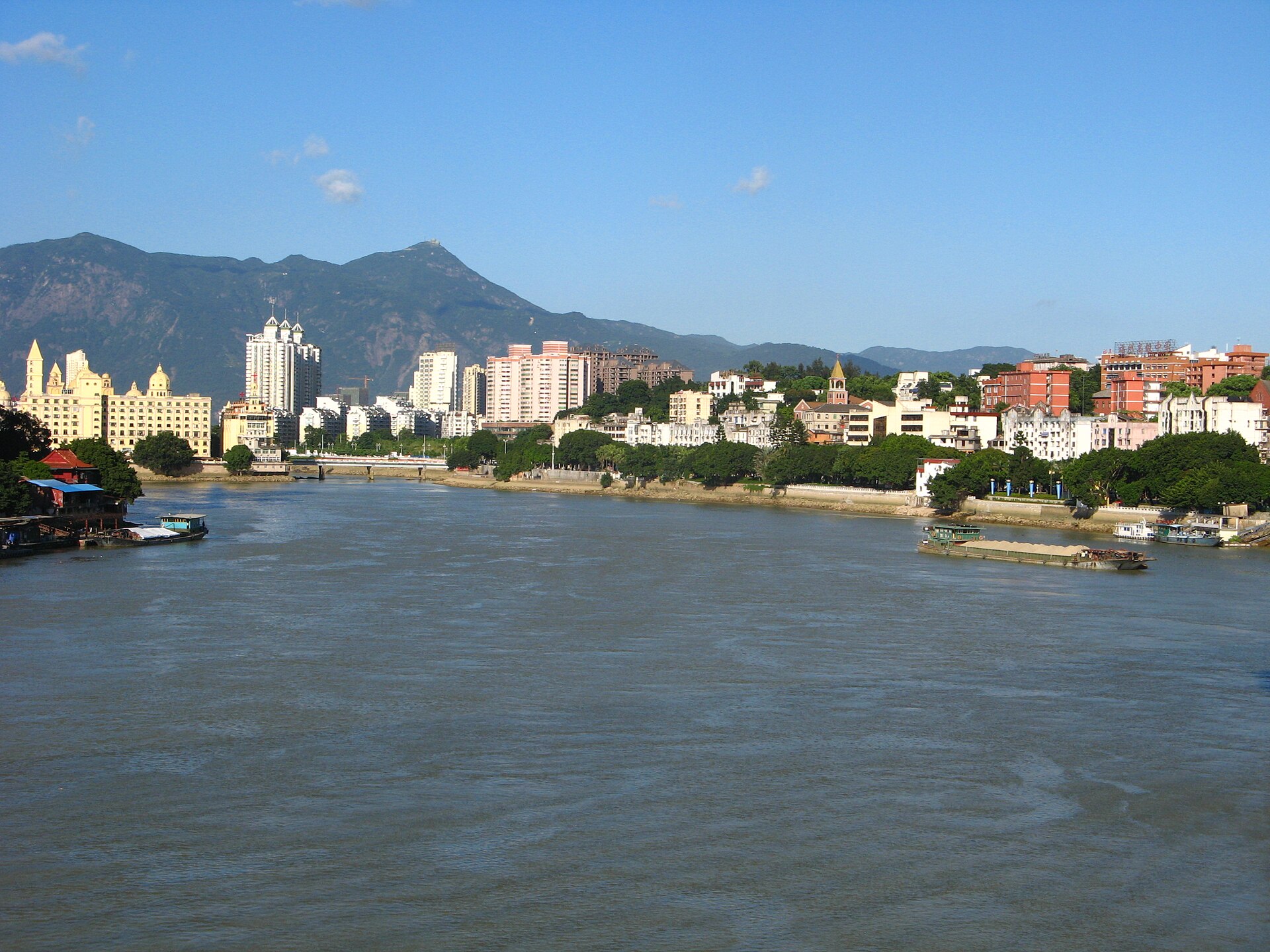 Yantai Hill Scenic Area