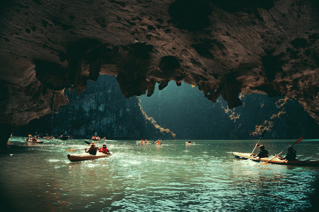Hongya Cave (Hongyadong)